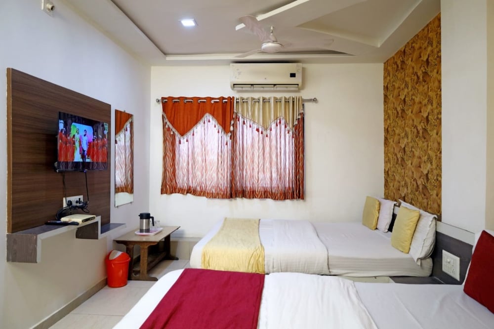 Deluxe Double Room, Multiple Bedrooms, City View