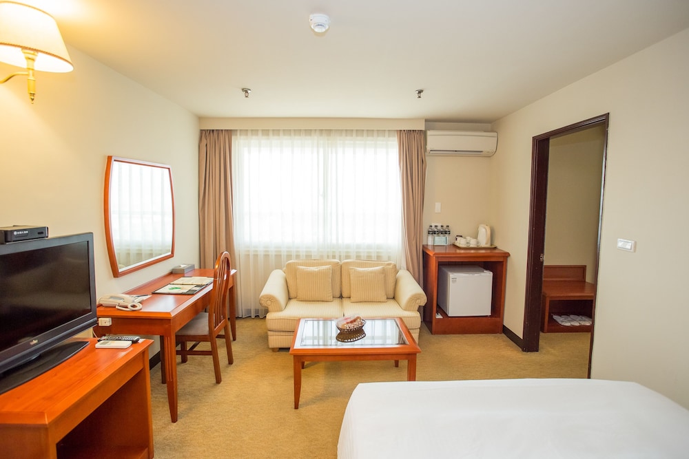 Standard Room - Photo 12
