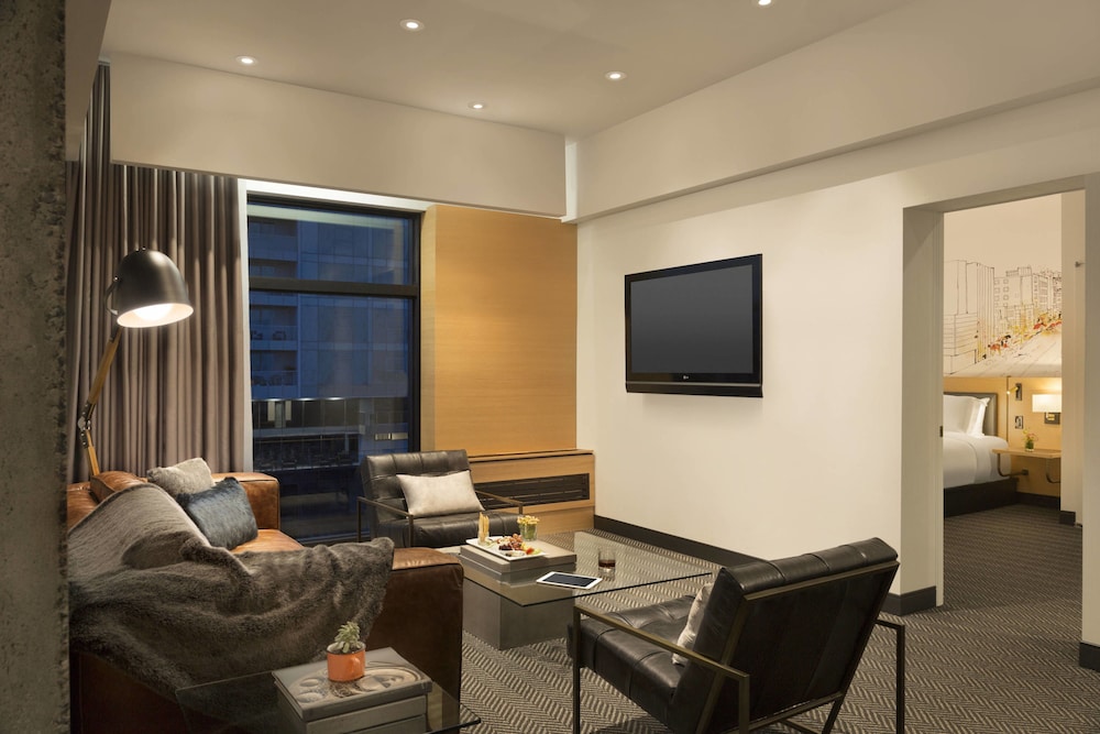 Presidential Suite, 1 King Bed, City View