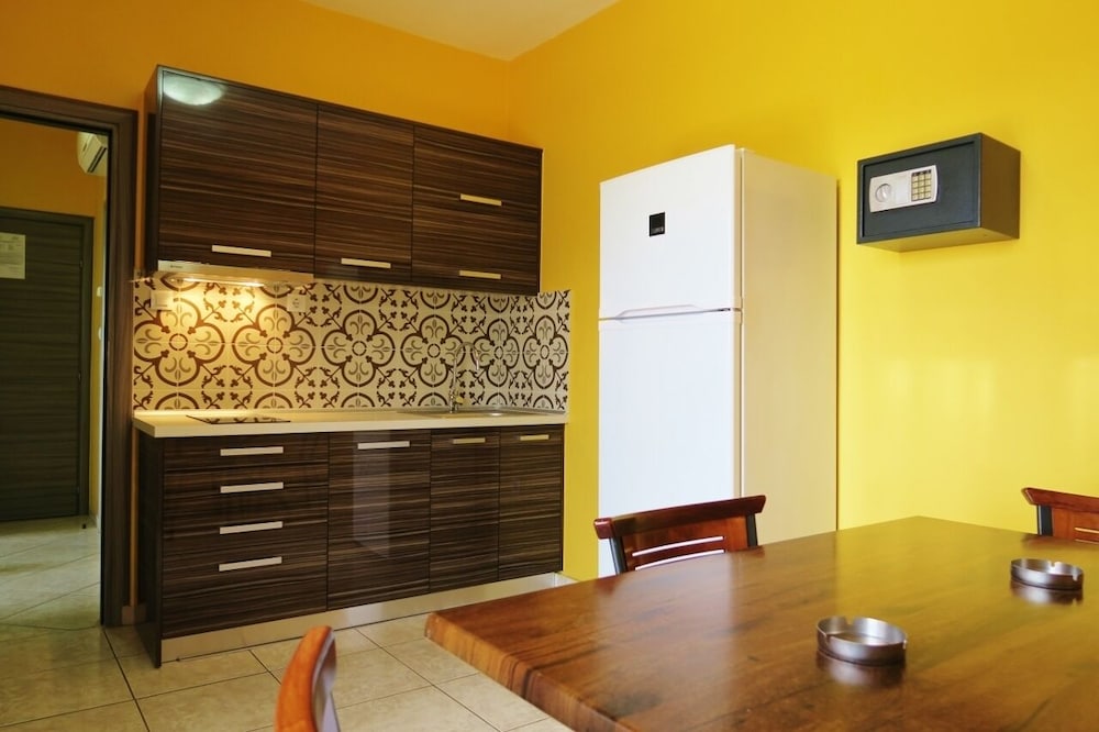 Family Apartment, 2 Bedrooms, Sea View photo 2