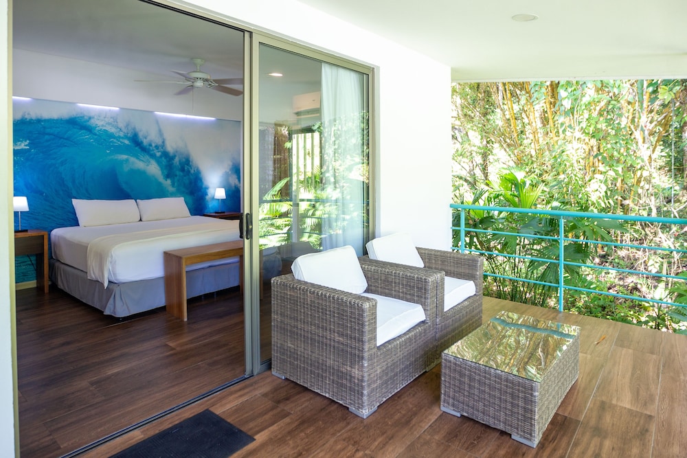 Suite, 1 Bedroom, Terrace, Garden View photo 2