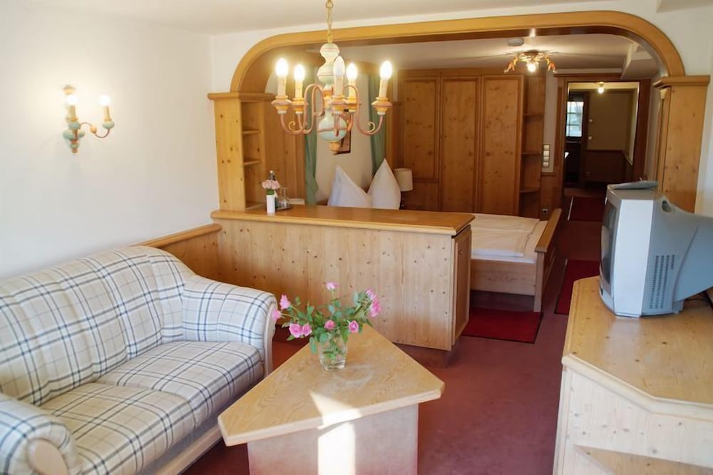 Double Or Twin Room photo 1