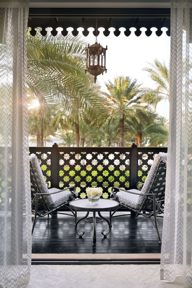 Room, 1 King Bed (residence Prestige, Uae Resident)
