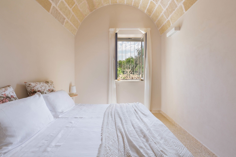 Classic Villa, 3 Bedrooms photo 1