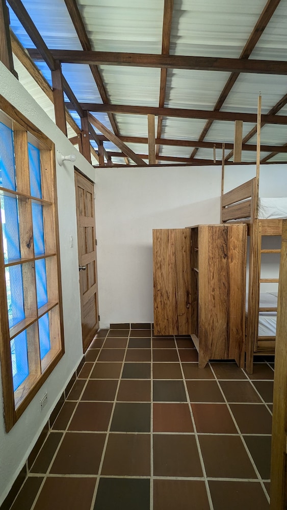 Economy Shared Dormitory, Mixed Dorm photo 3