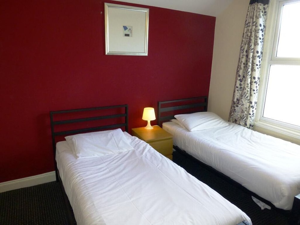 Standard Twin Room photo 3