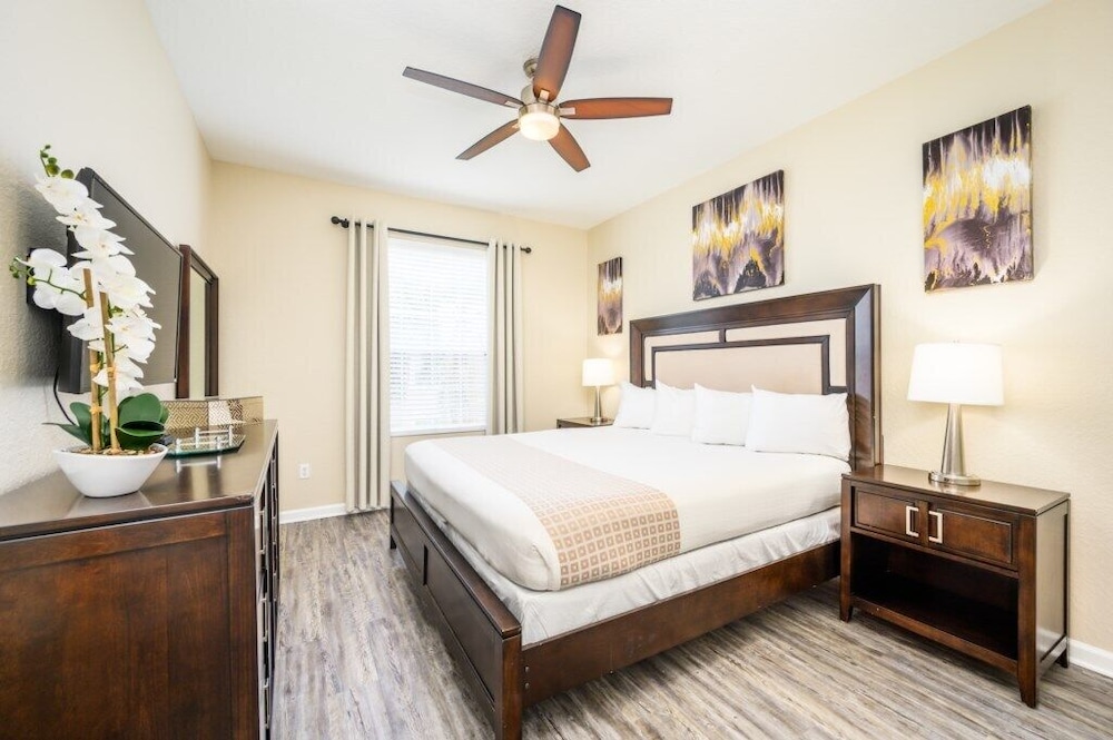 Condo (New Beautiful Condo, Vista Cay, Orlan)