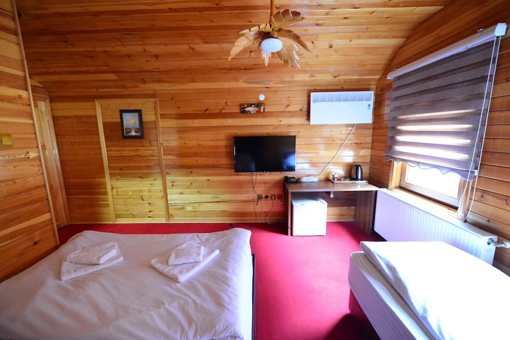 Bungalow (Triple) photo 3