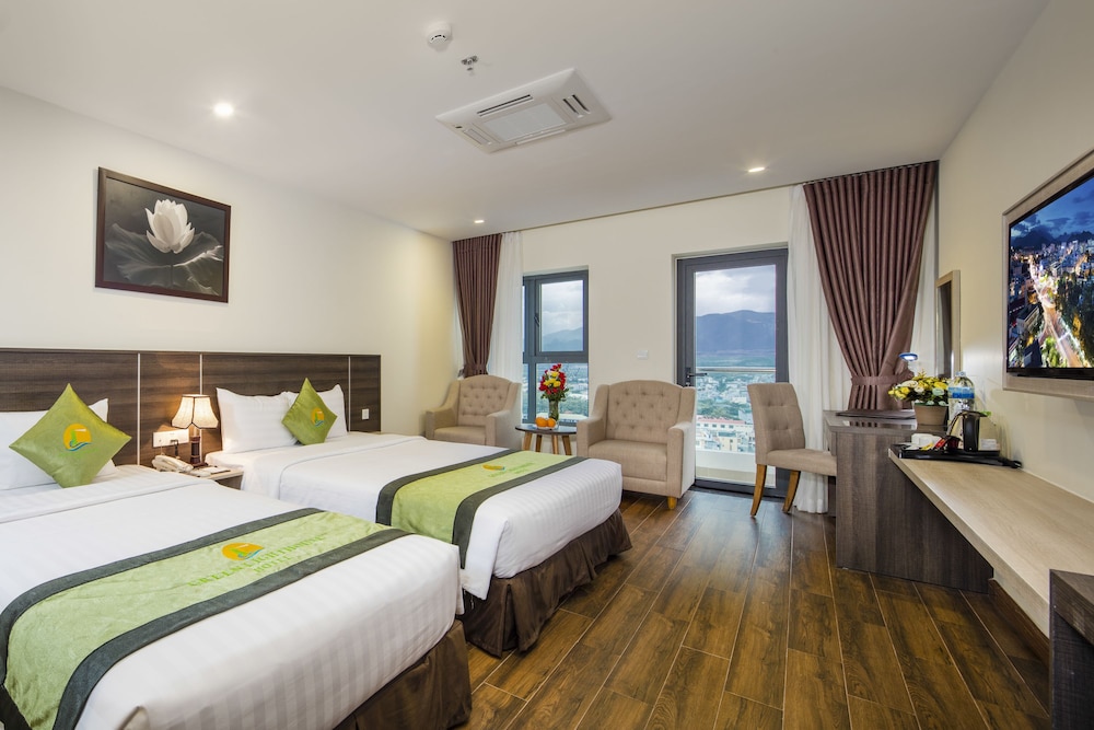 Senior Triple Room, Balcony, City View