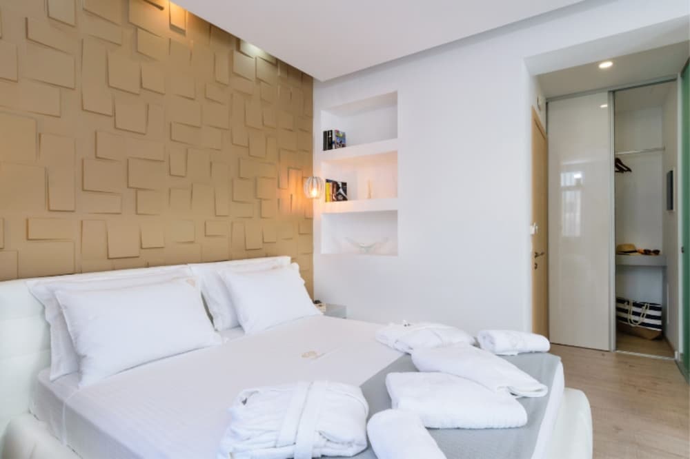 Elite Studio Suite
