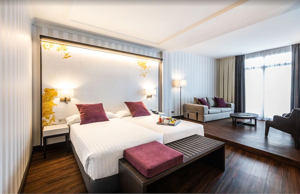Junior Suite, 2 Twin Beds, Balcony