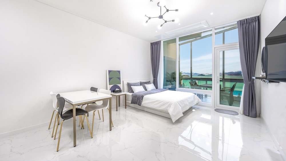 Basic Room, 1 Bedroom (1F wide terraceroom (101)) - Photo 1
