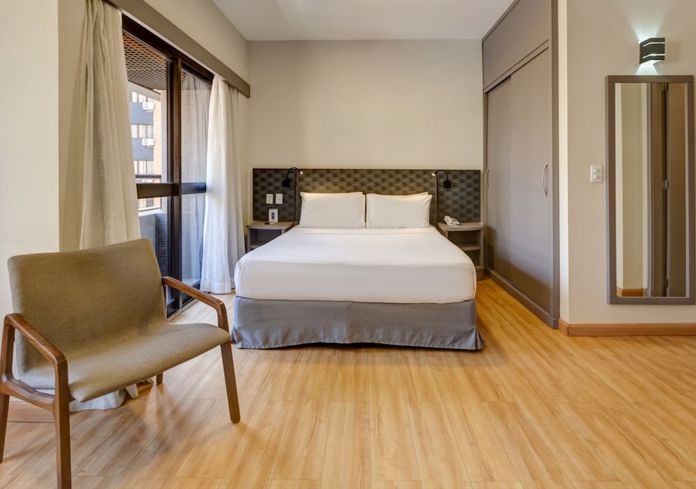 Executive Room, 1 Queen Bed photo 2