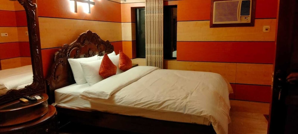 Family Suite, City View