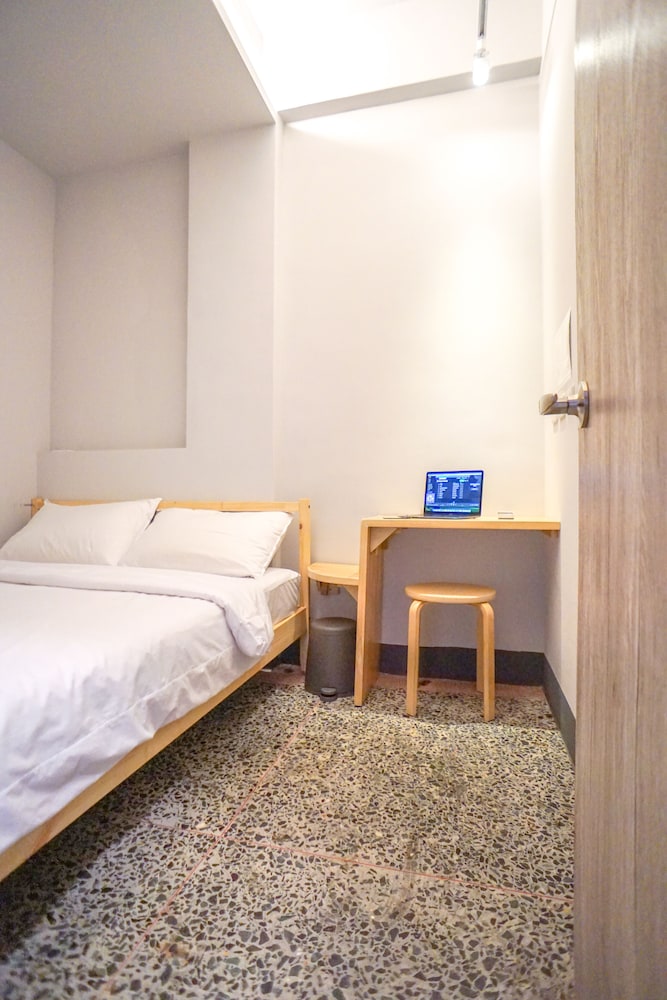 Standard Double Room, 1 Double Bed, Shared Bathroom photo 1