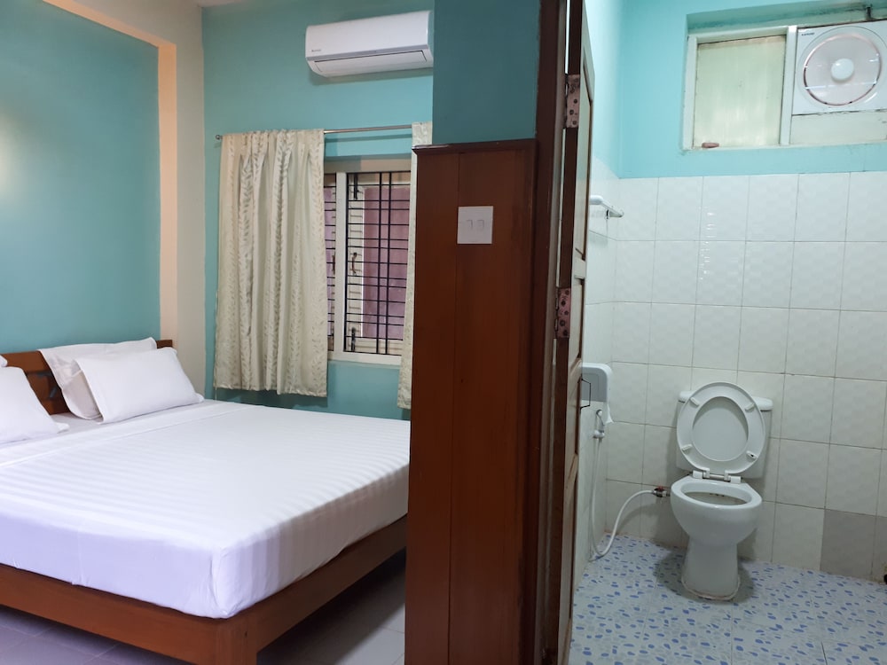 Superior Double or Twin Room photo 3