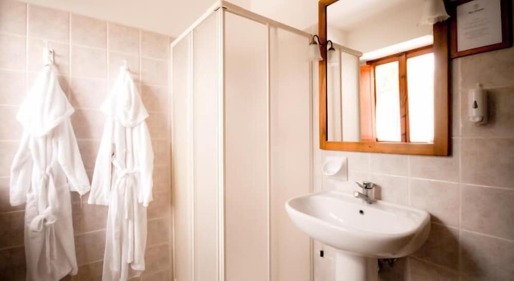 Superior Double Or Twin Room photo 3