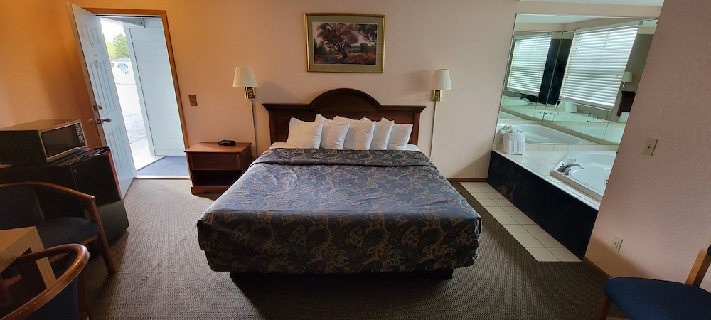 Suite, 2 Bedrooms (Jacuzzi) photo 2