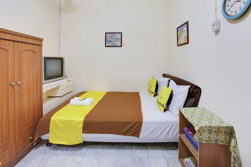 Economy Double Room, Private Bathroom photo 1