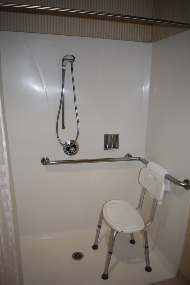 Standard Room, 1 Queen Bed, Non Smoking, Kitchen, photo 6