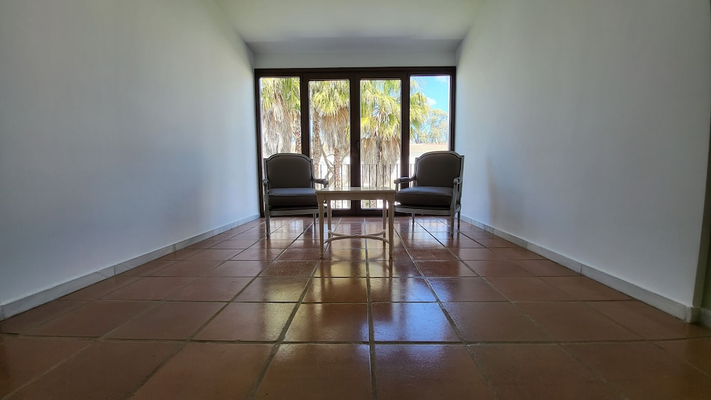 Basic Double or Twin Room photo 2