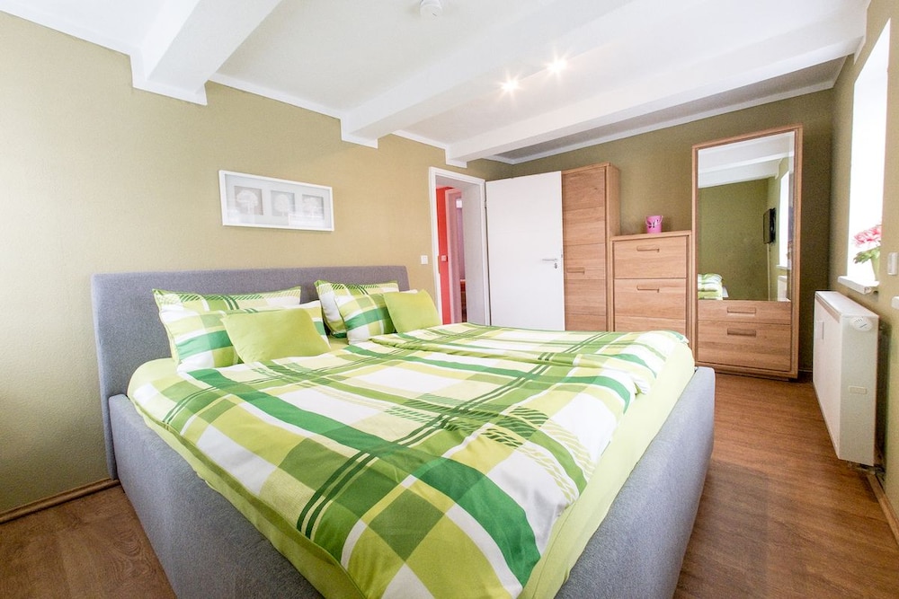 Apartment, Ground Floor photo 2