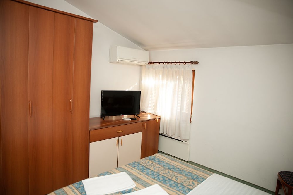 Standard Double Room, 1 Double Bed - Photo 2
