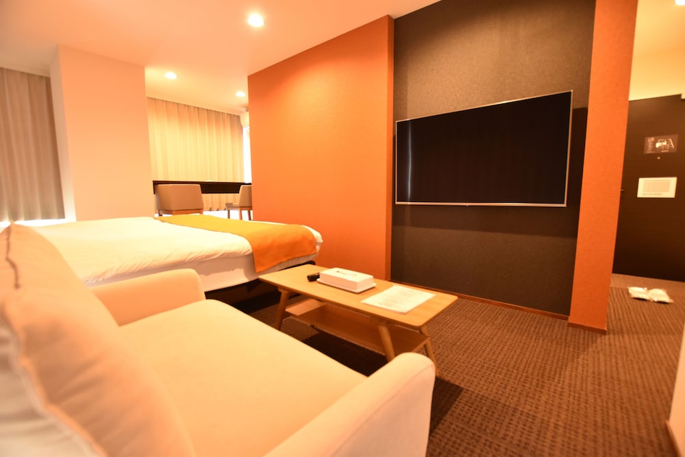 Romantic Studio Suite, 1 Queen Bed, Non Smoking, Hot Tub photo 1