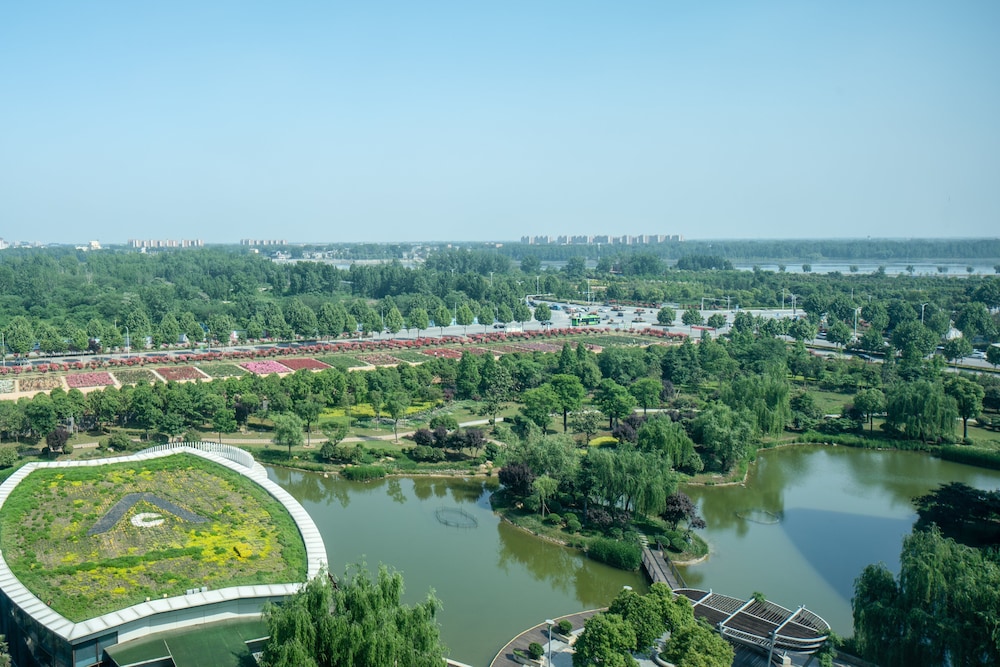 Standard Room, 1 King Bed (Baihe River View) photo 2