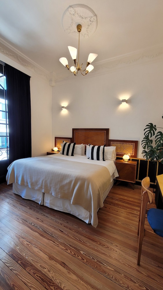 Room 201 photo 1