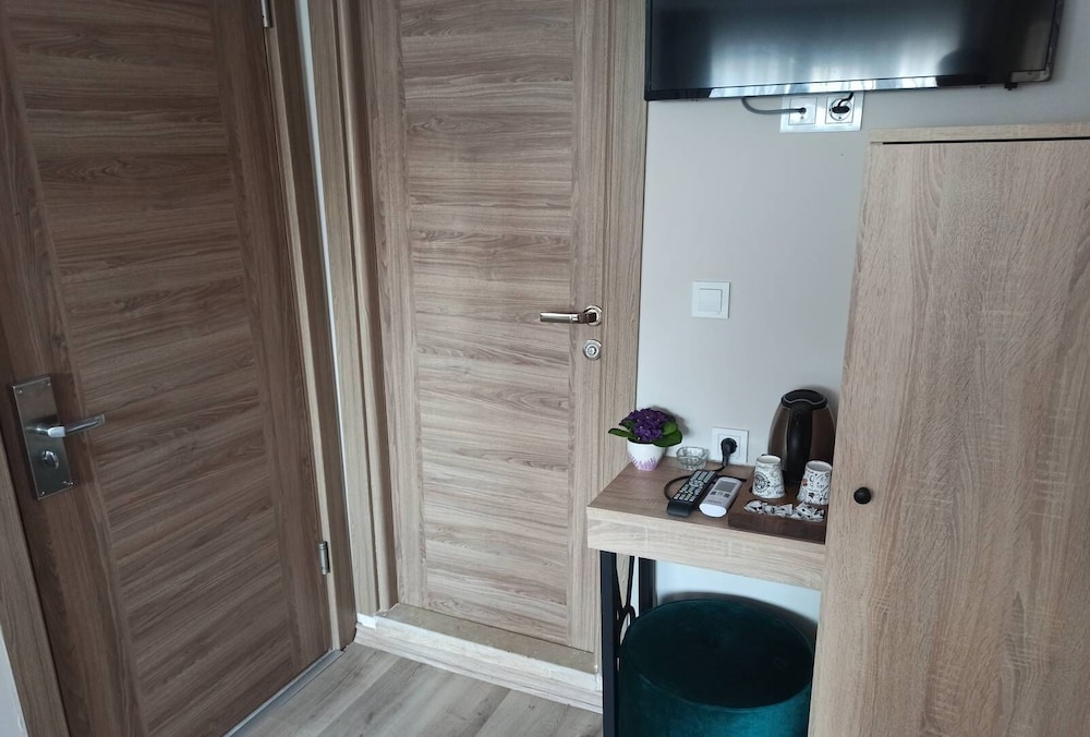 Deluxe Studio Suite photo 3