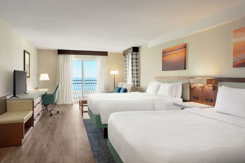 Room, 2 Queen Beds Deluxe Ocean View - Photo 1