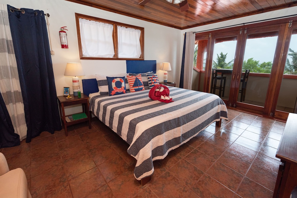 Reef Shark: Honeymoon Studio, 1 bedroom, sea view photo 3