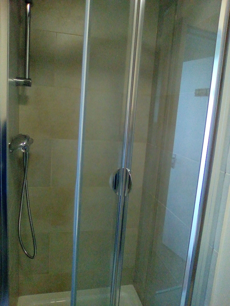 Double Room, Ensuite (Or Single ) photo 3