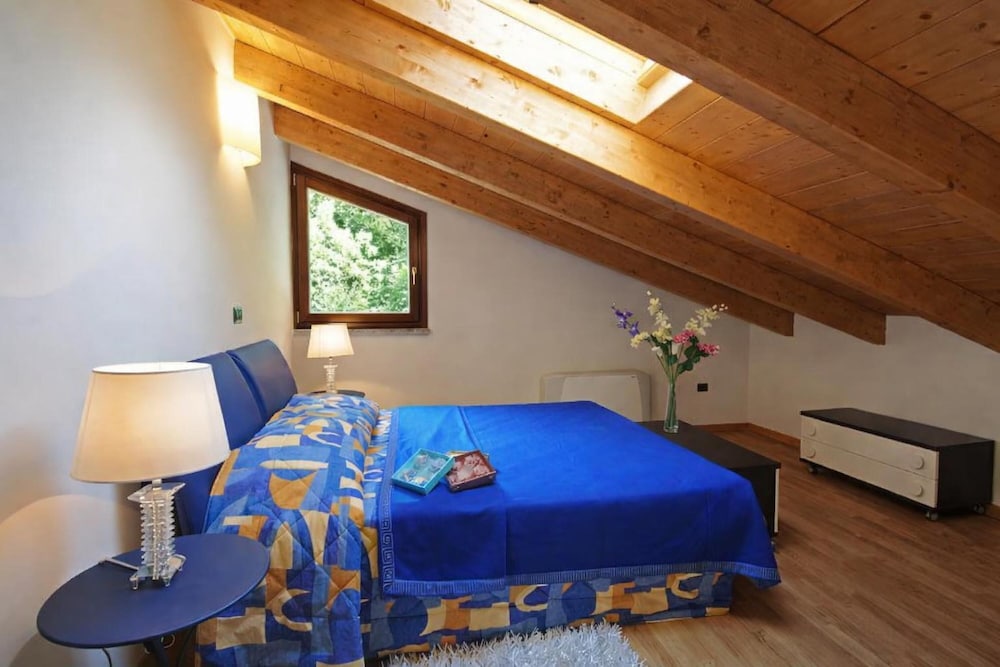 Family Apartment, Multiple Bedrooms, 2 Bathrooms, Mountainside (Residence Eden Camelia 7)