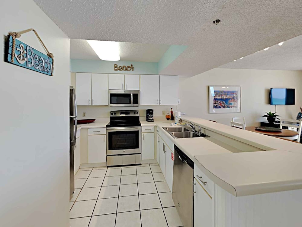 Condo, Multiple Beds, Balcony, Ocean View (#203 - No Pets) photo 3