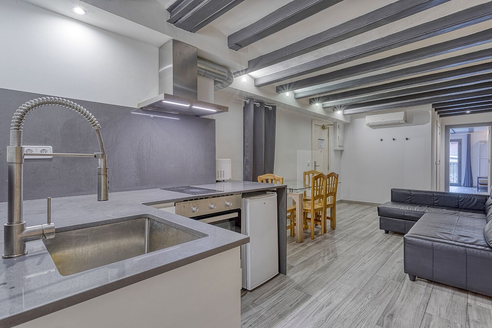 Family Apartment, City View photo 2