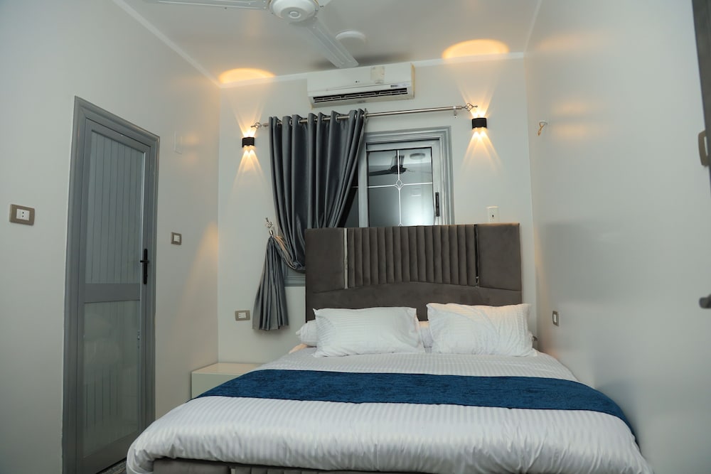Basic Double Room photo 2