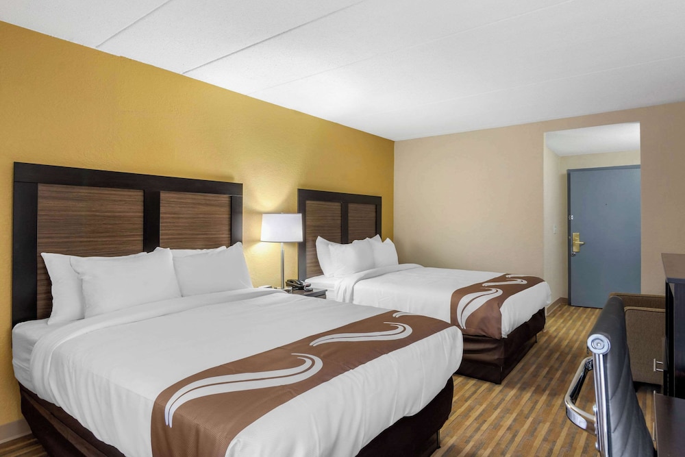 Standard Room, 2 Queen Beds, Non Smoking photo 2