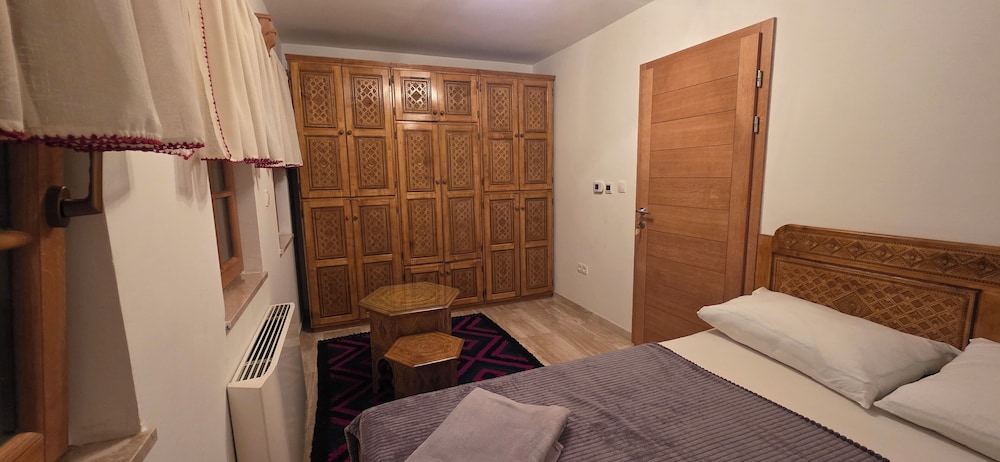 Deluxe Apartment, River View photo 3