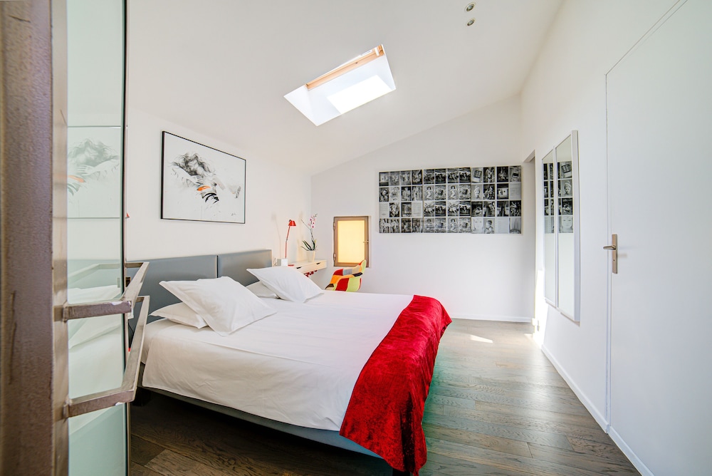 Comfort Double Room, Private Bathroom photo 2