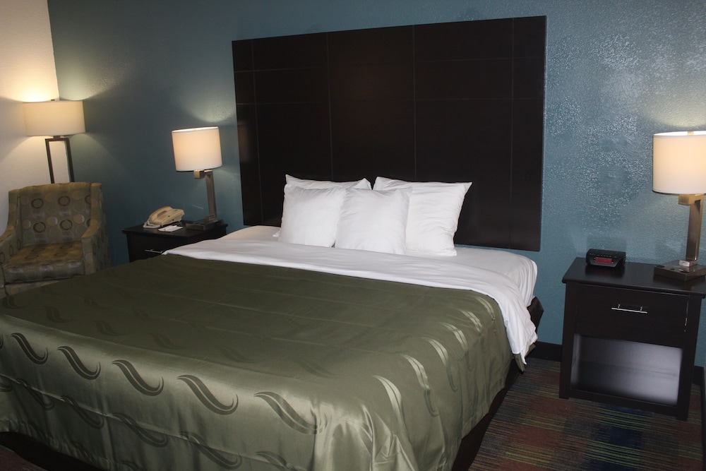 Standard Room, 1 King Bed, Non Smoking