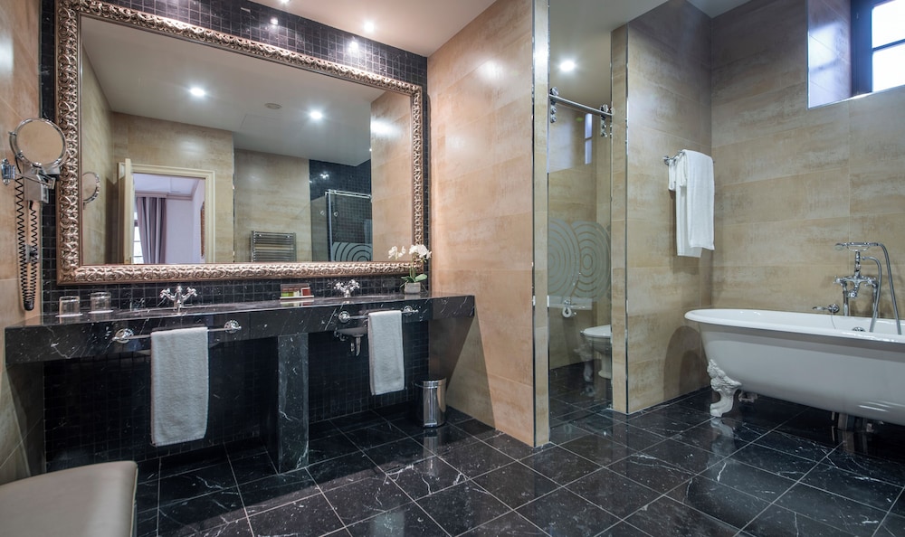 Standard Suite (Single Use)