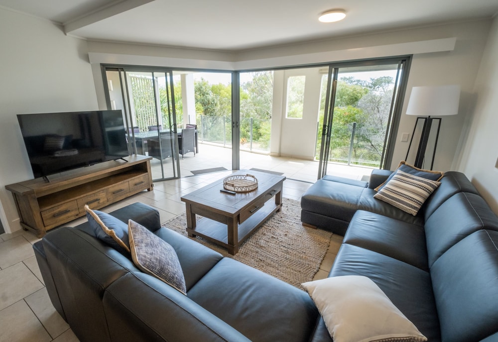2 Bedroom Premium photo 2
