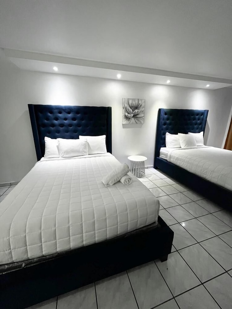 Family Double Room Single Use photo 2