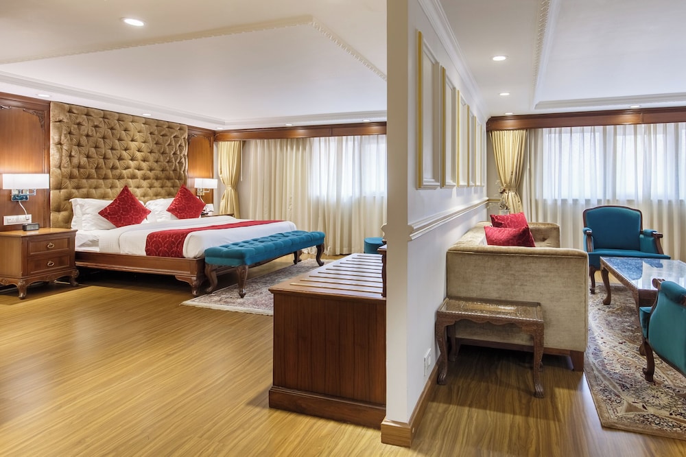 Suite - Photo 7