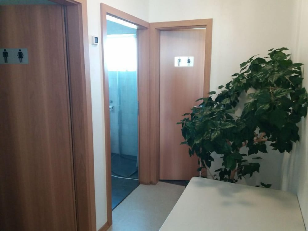 Triple Room, Shared Bathroom photo 2
