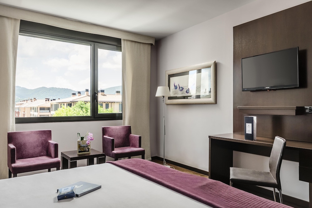 Double or Twin Room - Photo 3
