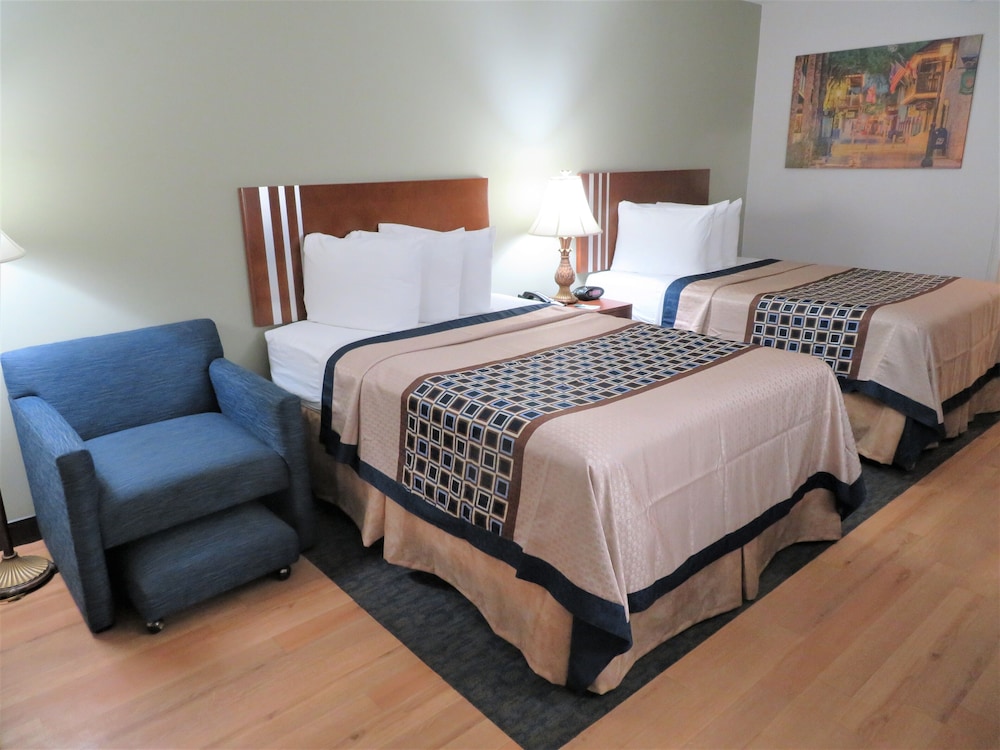 Standard Room, 2 Double Beds, Non Smoking - Photo 5