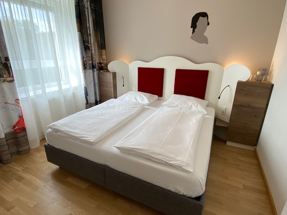 Comfort Suite photo 1
